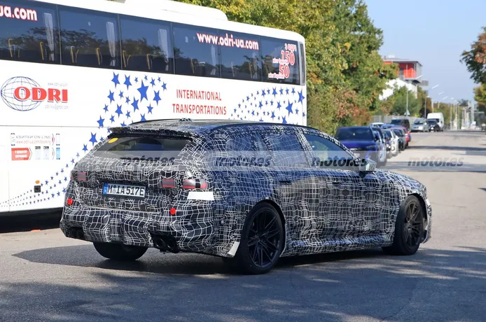 Fotos espía BMW M5 Touring 2025