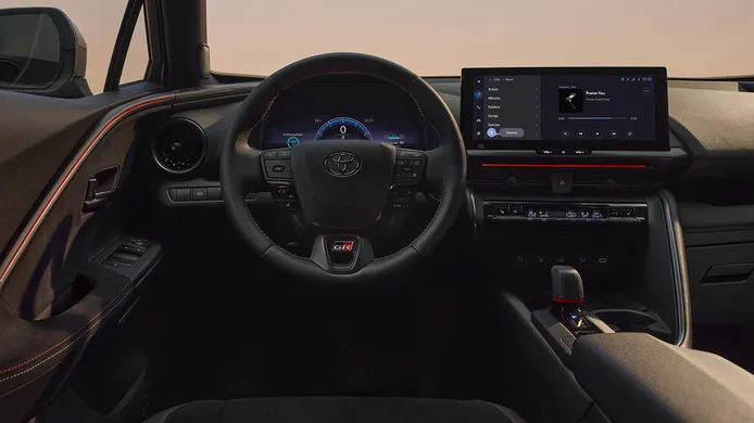 Toyota C-HR 2024 - interior