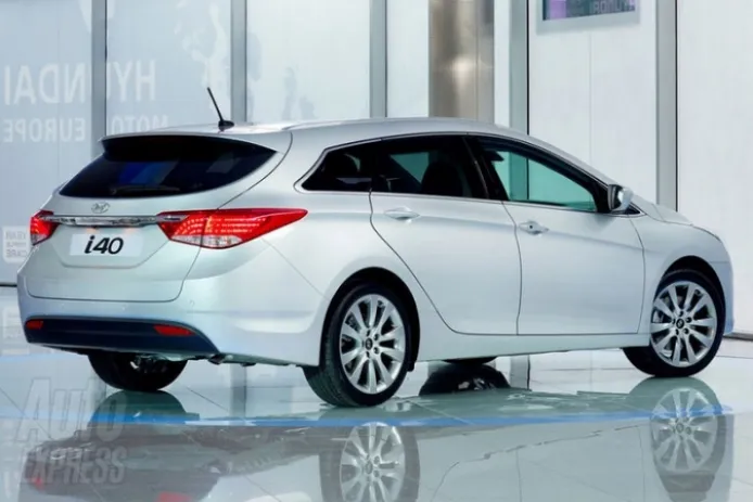 Hyundai revela las primeras imágenes oficiales del i40