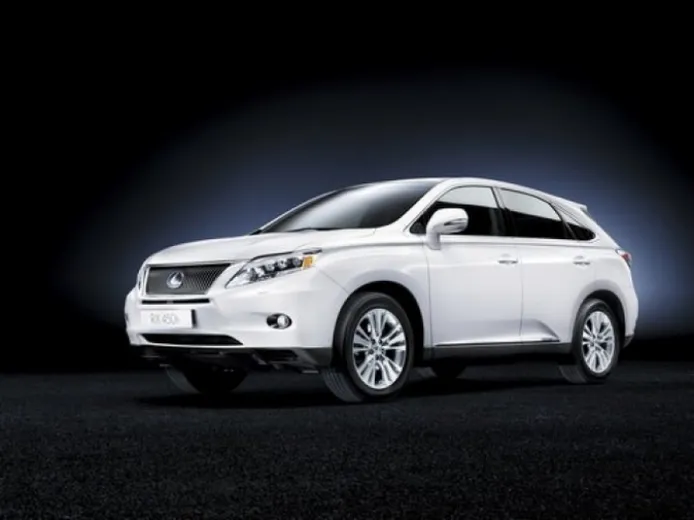 Lexus España piensa en los brotes verdes