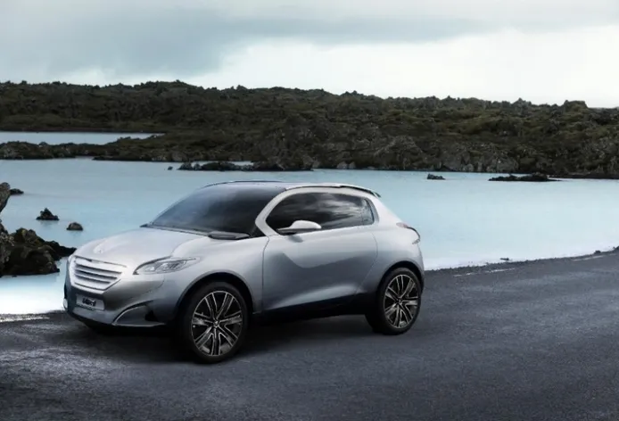 Peugeot prepara su SUV pequeño. Todas a por el Juke