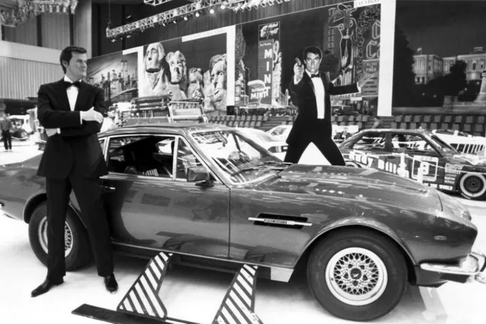 Los coches de James Bond (III). Aston Martin V8 Vantage 1987 
