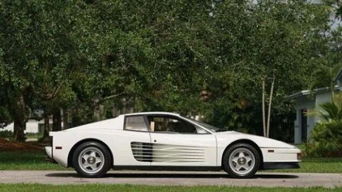 La verdadera historia del Ferrari Testarossa blanco de Miami Vice