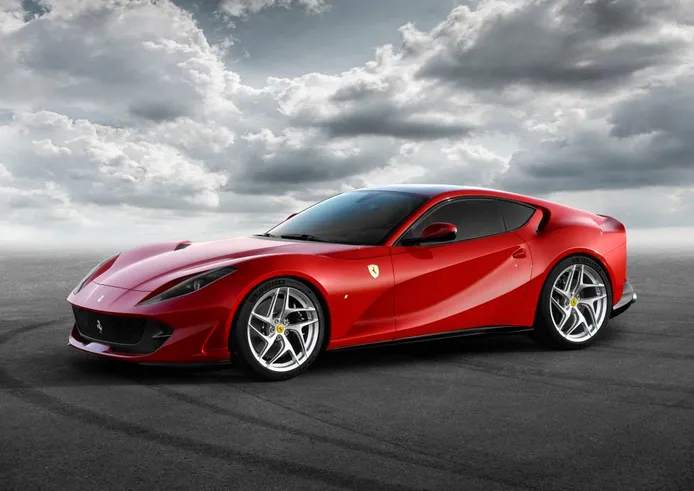 Ferrari 812 Superfast: desvelado el sucesor del F12 con 800 CV 