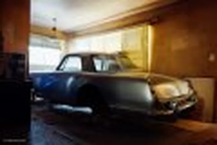 Aparece un Ferrari 250 GT escondido en un apartamento hace más de 30 años