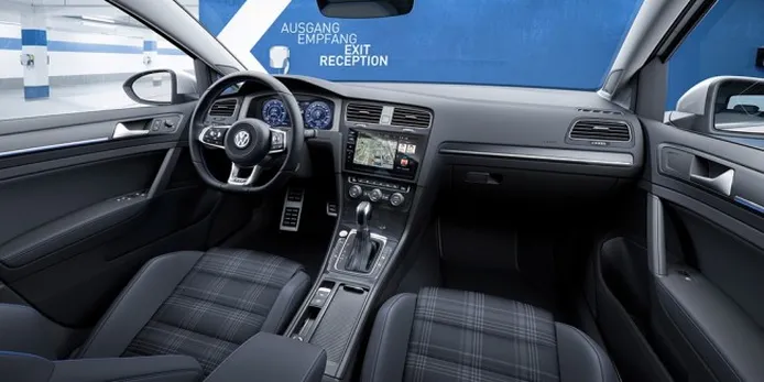 Volkswagen Golf GTE 2017 - interior