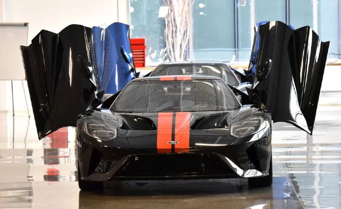 Ford GT 2017: así se fabrica artesanalmente el deportivo de carbono