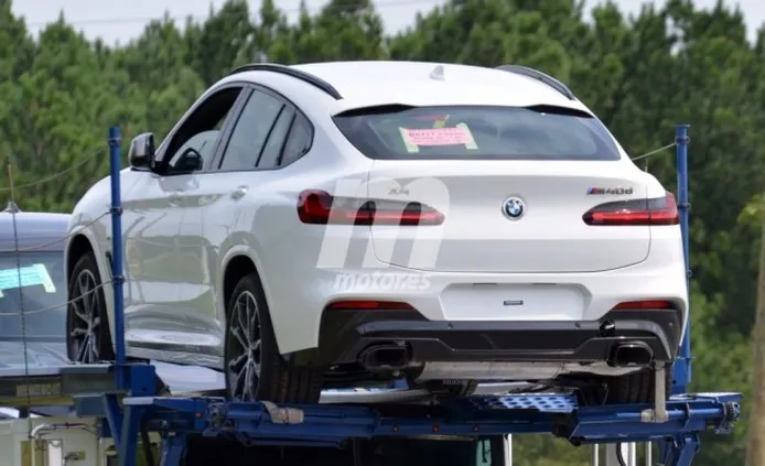 BMW X4 2018 - foto espía posterior
