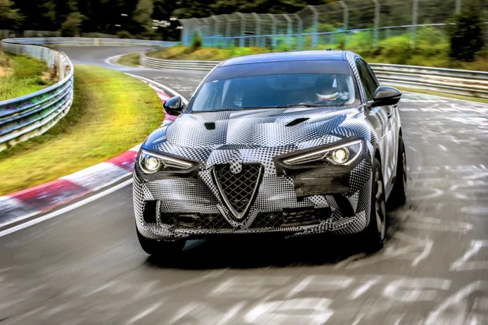 Alfa Romeo Stelvio Quadrifoglio, el SUV más rápido del mundo en Nürburgring