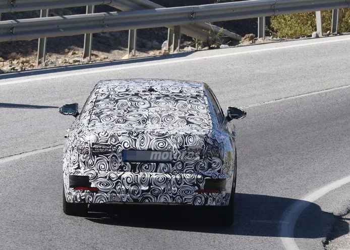 Cazamos al nuevo Audi A6 con sus luces traseras definitivas