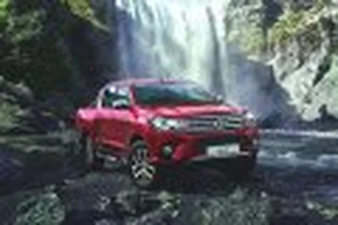 Llega el Toyota Hilux 2018 a España: aumenta su oferta como turismo