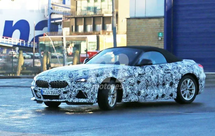 El nuevo BMW Z4 Pack M pierde camuflaje dejando ver su nuevo diseño
