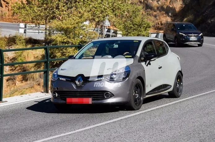 Renault Clio 2019 - foto espía