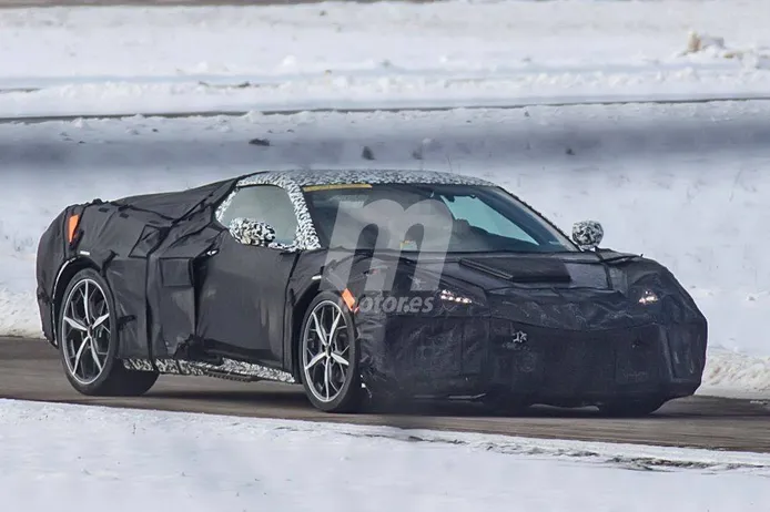 Los prototipos del Chevrolet Corvette C8 revelan nuevos detalles