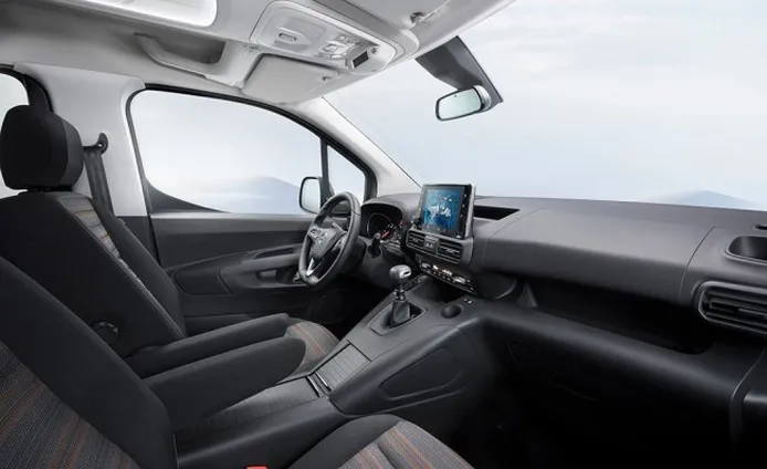 Opel Combo 2018 - interior