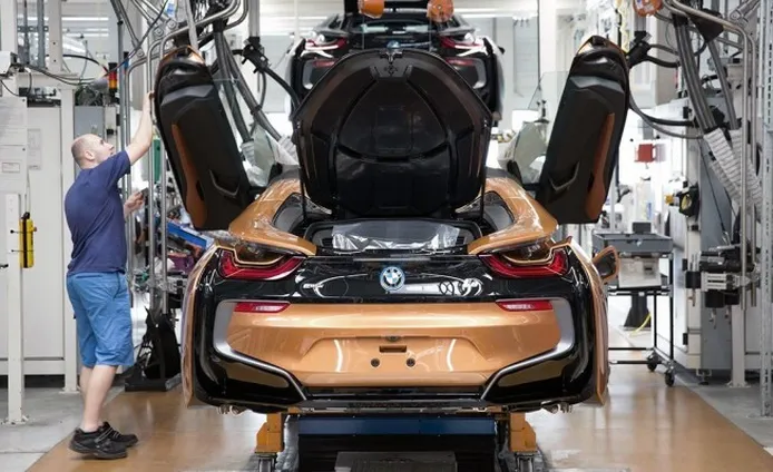 Producción del BMW i8 Roadster
