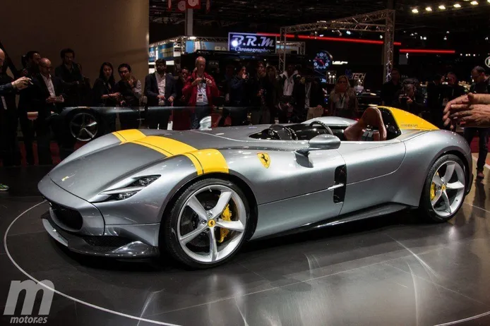 Los espectaculares Ferrari Monza SP en vivo desde el Salón de París