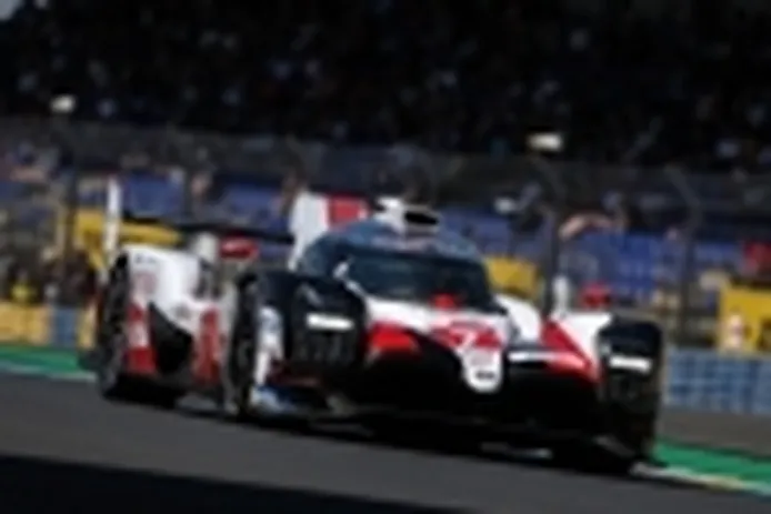 Kobayashi lidera los libres de Le Mans con el Toyota #7