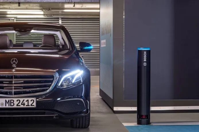 Mercedes ya aparca sus coches con conducción autónoma completa