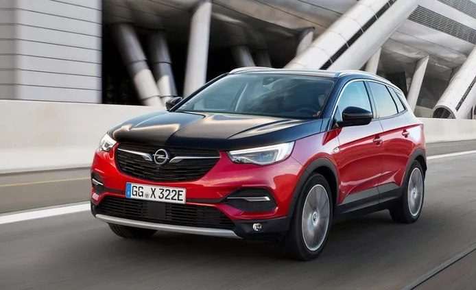 Precios del Opel Grandland X Hybrid4, irrumpe el nuevo SUV híbrido enchufable