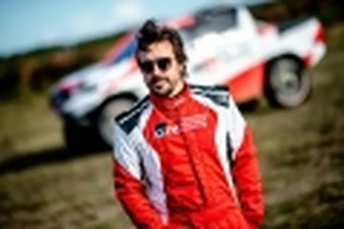 Nuevo test de Fernando Alonso con el Toyota Hilux en Polonia
