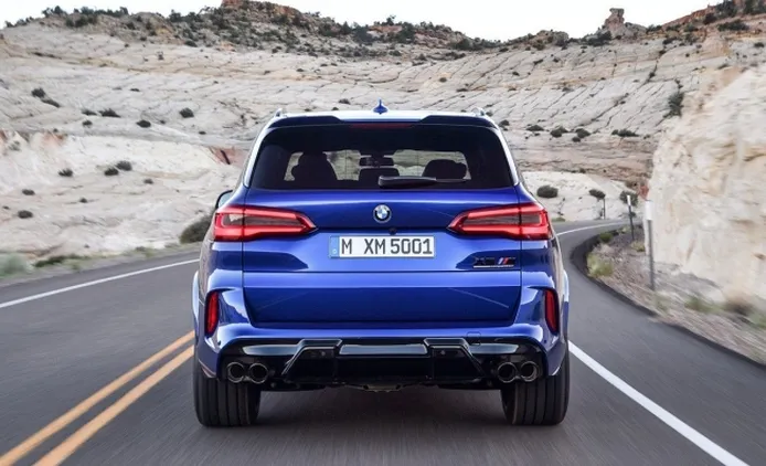 BMW X5 M 2020 - posterior