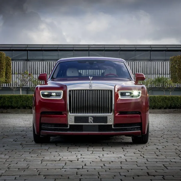 Rolls-Royce Red Phantom, una edición especial por y para una subasta benéfica
