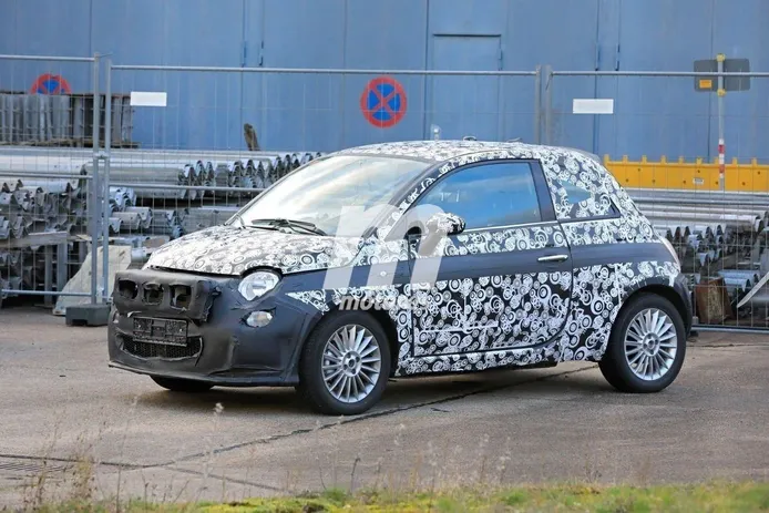 ¡Sorpresa! Aparece el prototipo del nuevo Fiat 500 Eléctrico con detalles importantes
