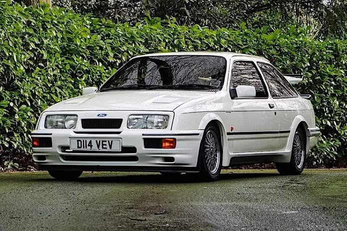 Aparece a la venta uno de los 4 prototipos originales del Ford Sierra RS500 Cosworth
