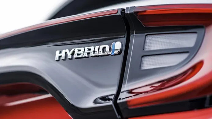 Toyota y Lexus quieren reciclar el 100% de las baterías de sus coches híbridos