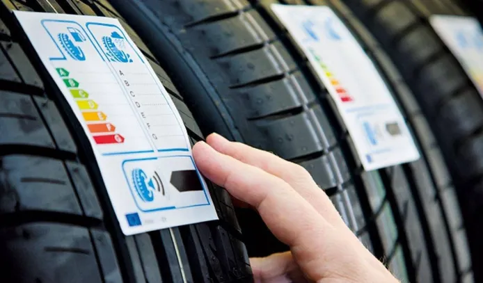 La Unión Europea revisa la etiqueta de los neumáticos, más clara y completa en 2021