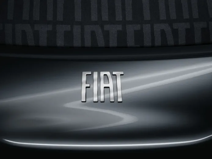 El nuevo emblema de Fiat reproduce el nombre de la firma con un diseño más moderno