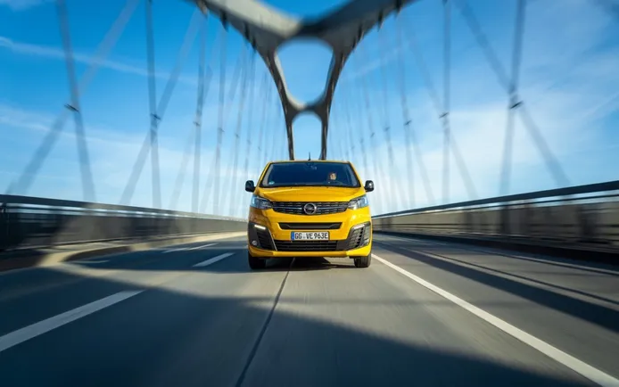 El nuevo Opel Vivaro-e se pondrá a la venta en verano, el comercial eléctrico se estrena