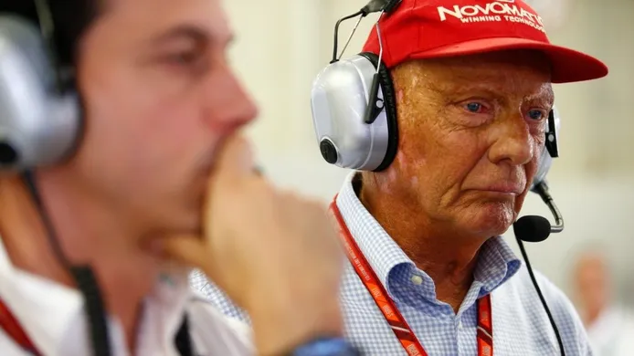 Wolff recuerda a Lauda un año después de su muerte: «Sigue siendo mi compañero»