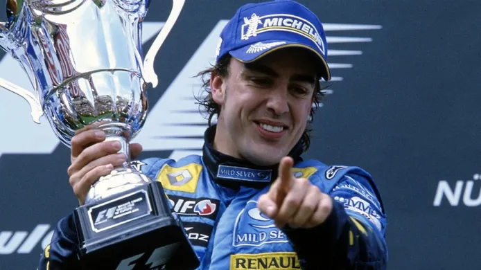 Alonso vuelve a Renault: «Es mi familia y tiene los medios para volver al podio»