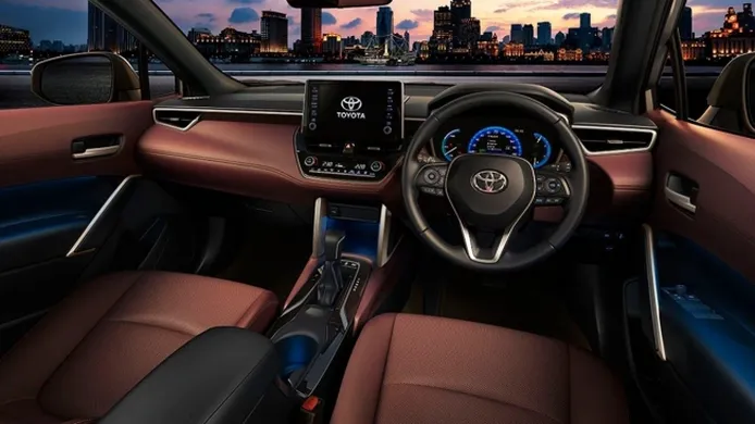Toyota Corolla Cross - interior