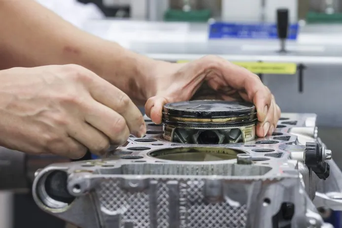 Porsche, primer fabricante del mundo en producir pistones impresos en 3D