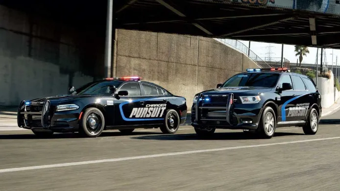 Dodge presenta los renovados Charger y Durango Pursuit policiales