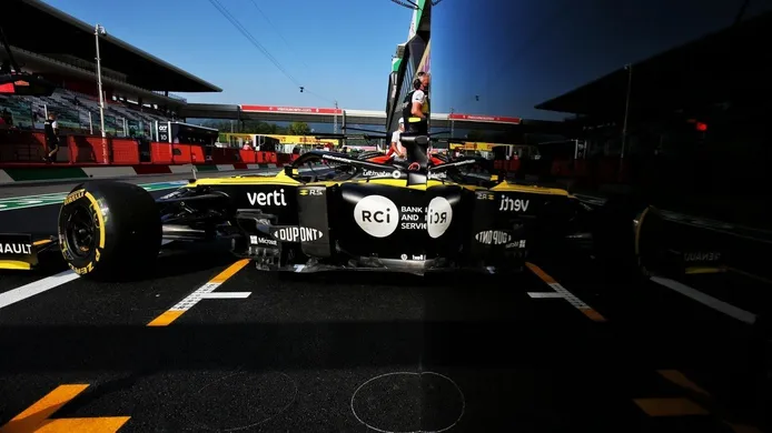 Renault negocia con la FIA un test para Alonso con el coche de 2020