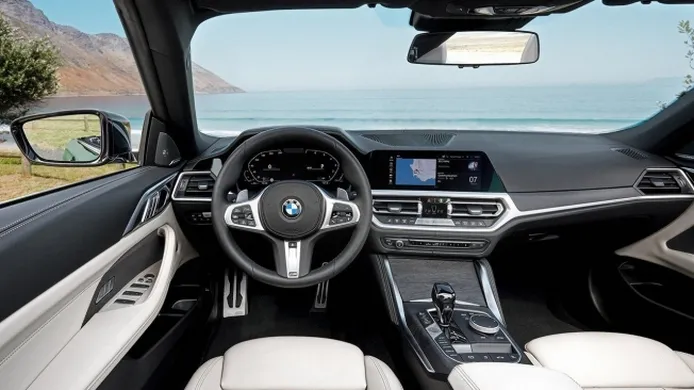 BMW Serie 4 Cabrio 2021 - interior