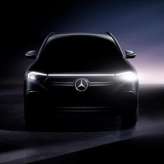 Un último teaser muestra el distinguido frontal del nuevo Mercedes EQA 250 2021