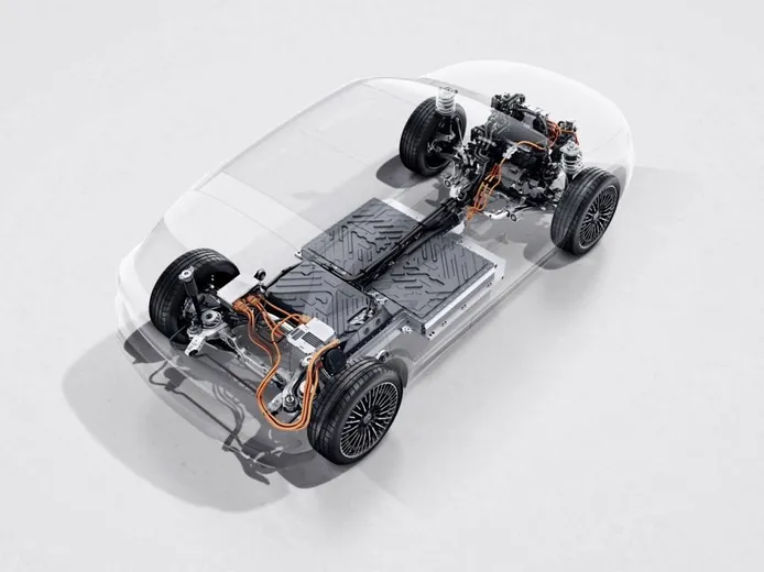 Foto Mercedes EQA 2021 - técnica