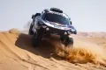 Carlos Sainz gana la sexta etapa y recorta siete minutos a Peterhansel