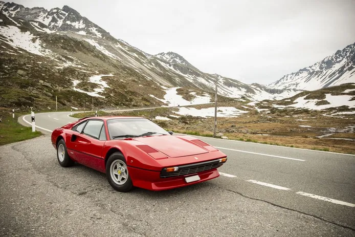 Raro y destacable ejemplar del Ferrari 308 GTB ‘Vetroresina’ a subasta