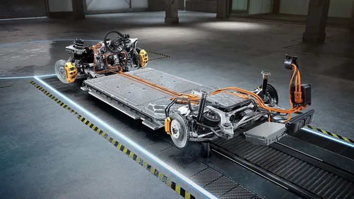 Mercedes presenta los nuevos motores híbridos AMG E-Performance