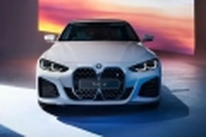 El nuevo BMW i4 M Sport se destapa en el Salón de Shanghái 2021