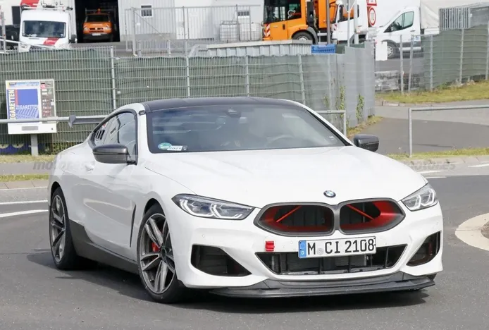 Escucha el brutal sonido del nuevo BMW M8 CSL 2022 en dos vídeos espía en Nürburgring