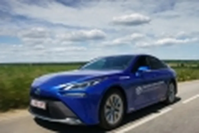 El Toyota Mirai se corona con un récord de autonomía, con más de 1000 kilómetros