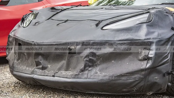 Chevrolet Corvette E-Ray - foto espía frontal