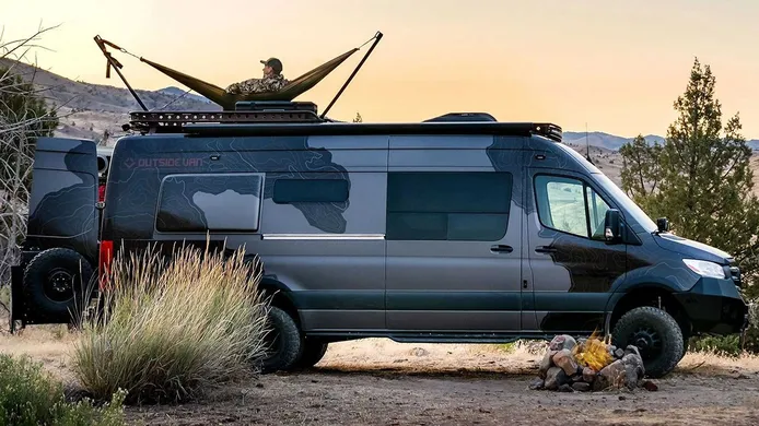El Mercedes Sprinter se convierte en una camper para amantes de la caza y la aventura